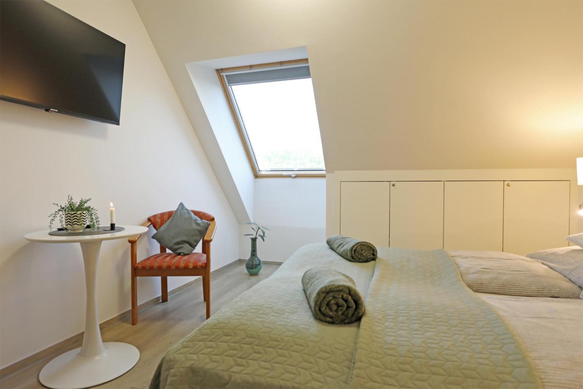 Atrium Apartman Heviz Mit Panoramaterrasse Und Tiefgarage Exterior photo